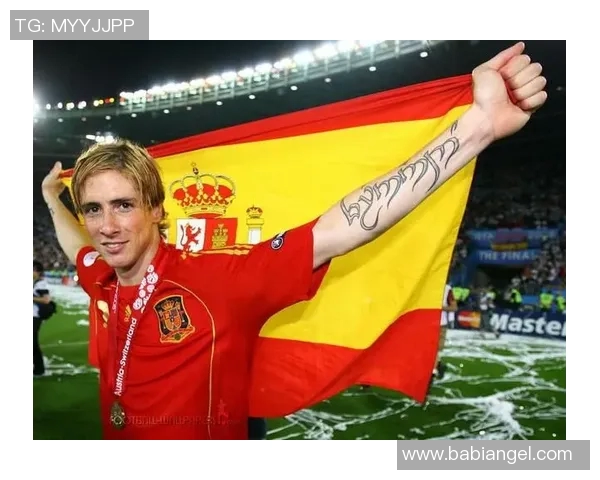 足球传奇的魅力十足盘点十位经典足球明星的辉煌与成就