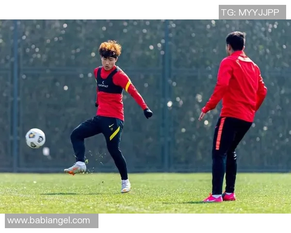 德国阿尔及利亚比赛中穆勒假摔引发争议引发球迷热议与媒体关注